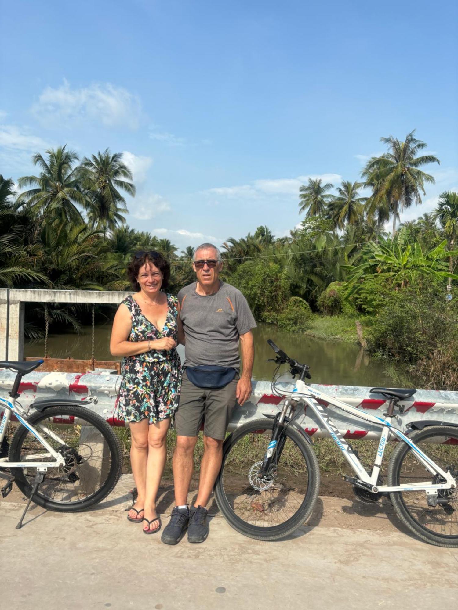 Homestay Bentre Coco Lodge Ben Tre ภายนอก รูปภาพ